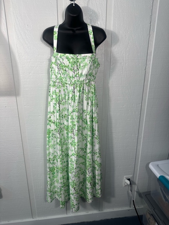 J. Crew Dresses & Skirts - J Crew Green and White Floral Strapless Sundress Size 6 EUC